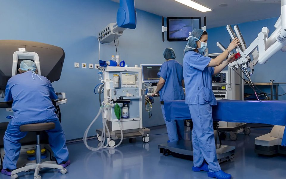 Cirugía Bariátrica con el Robot Quirúrgico da Vinci